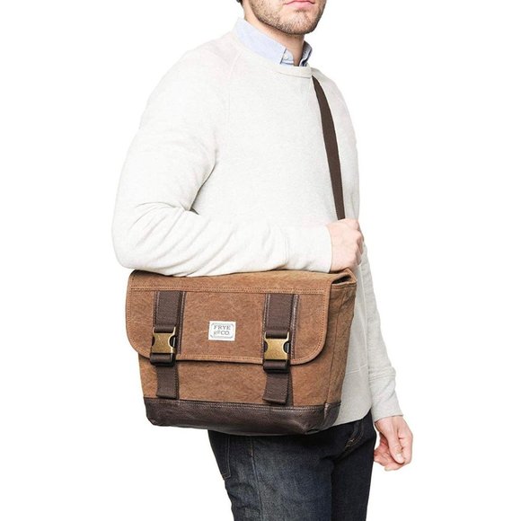 (Sold) FRYE & Co. Jackson Messenger Bag NWT Unisex - Picture 6 of 12